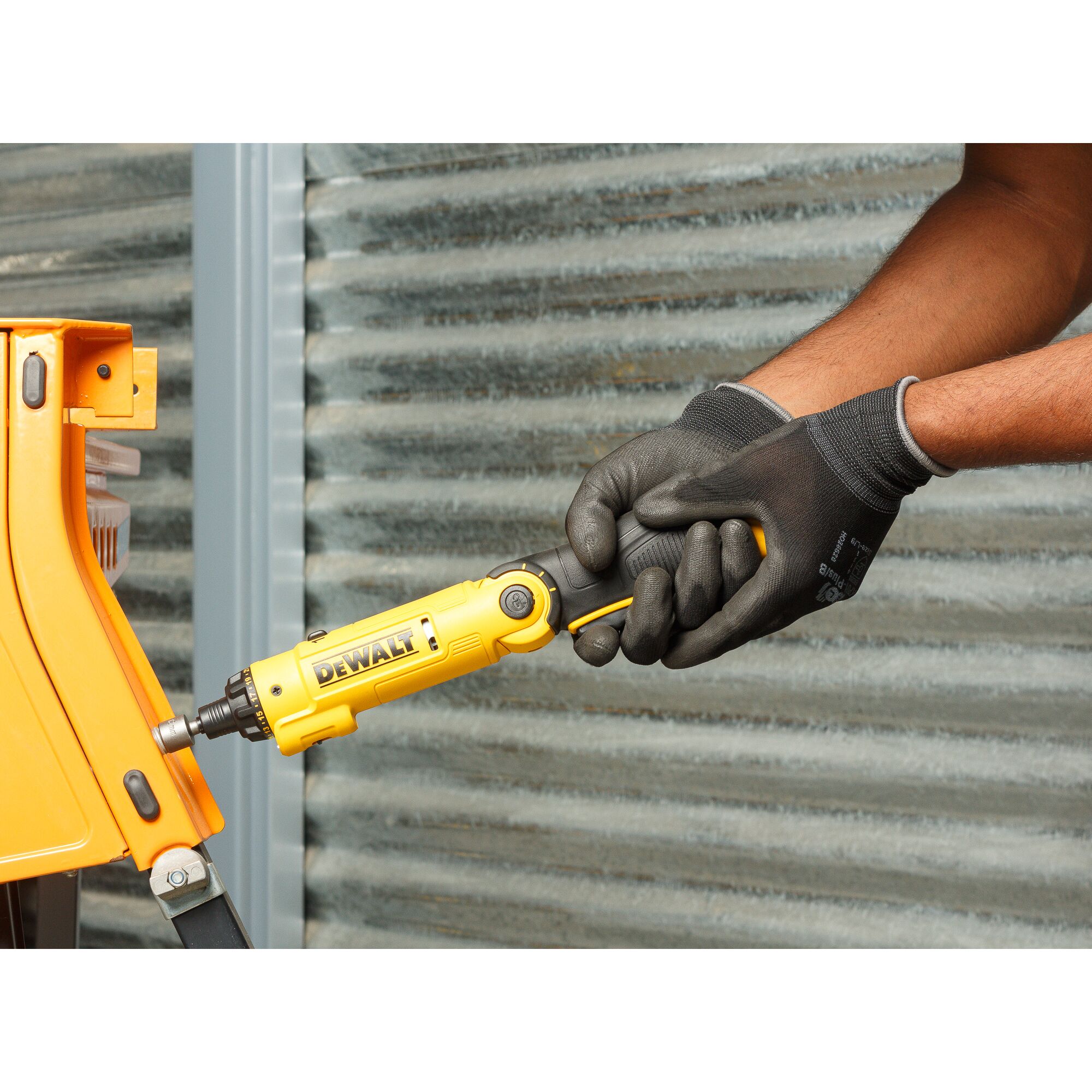 8V Max調扭起子機 (包含45件配件)