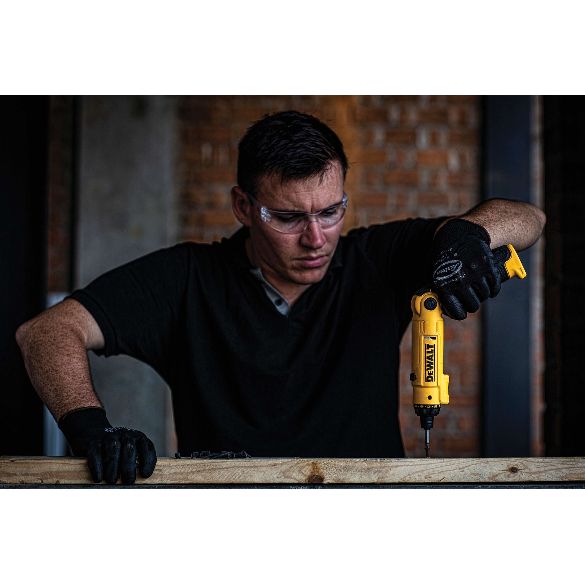 8V Max調扭起子機 (包含45件配件)