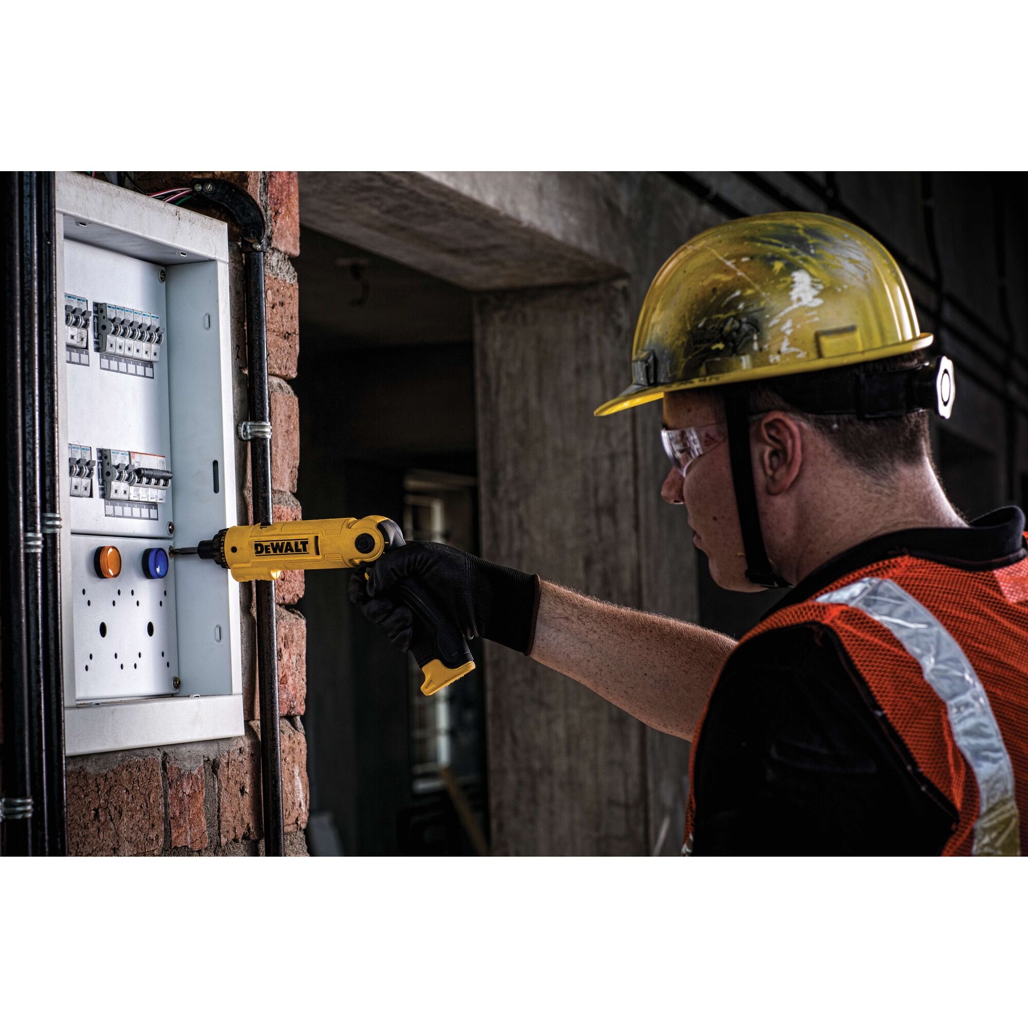 8V Max調扭起子機 (包含45件配件)