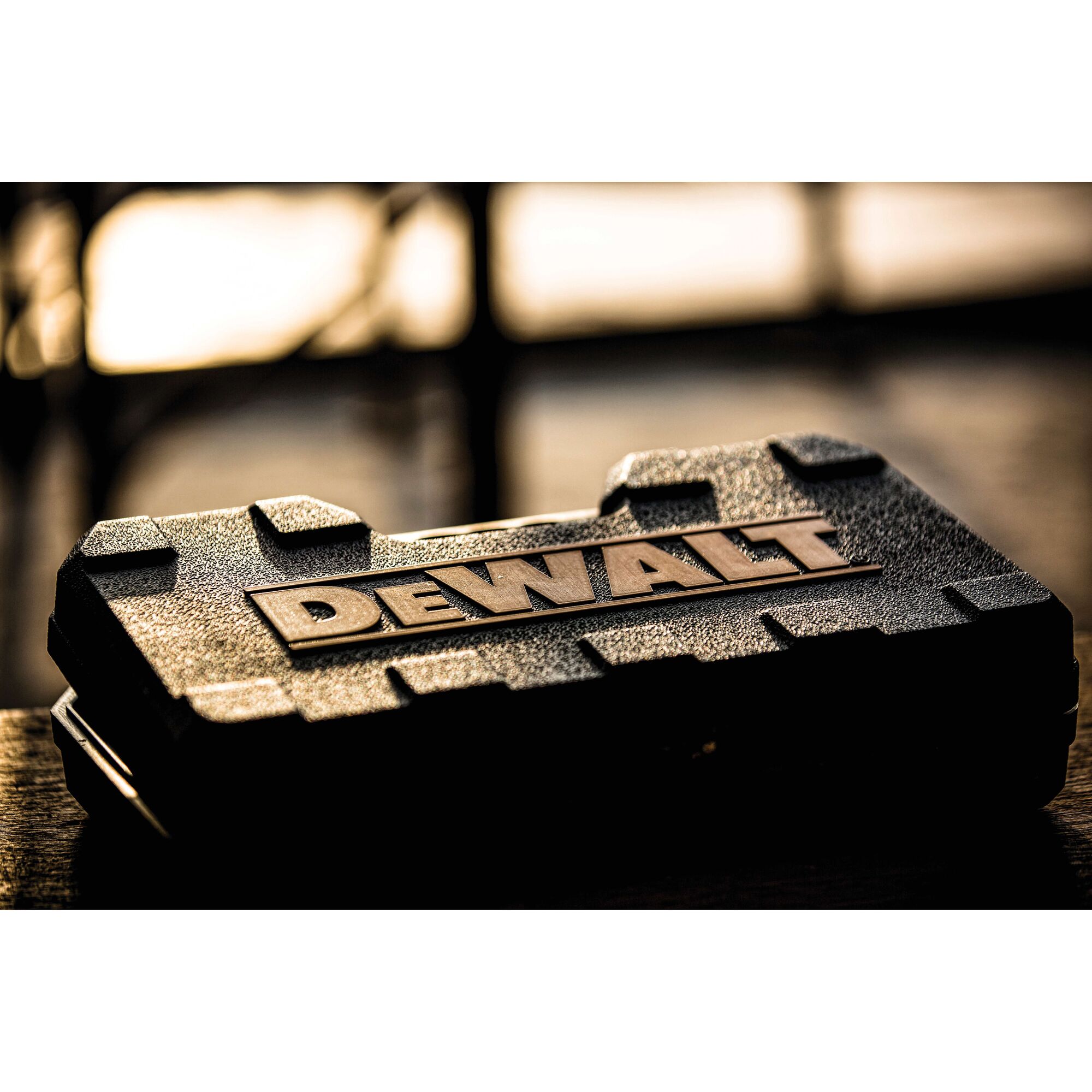 8V Max調扭起子機 (包含45件配件)