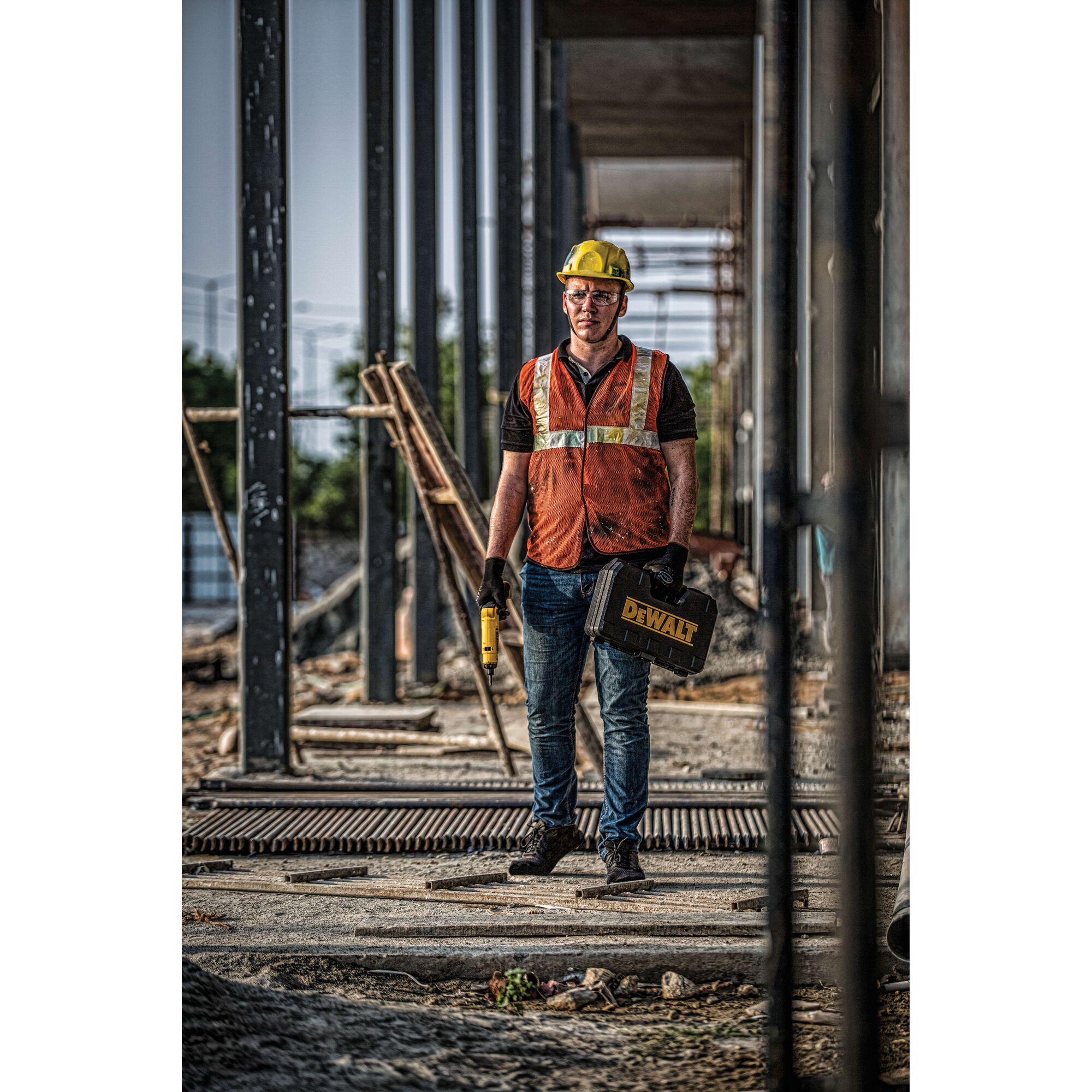 8V Max調扭起子機 (包含45件配件)