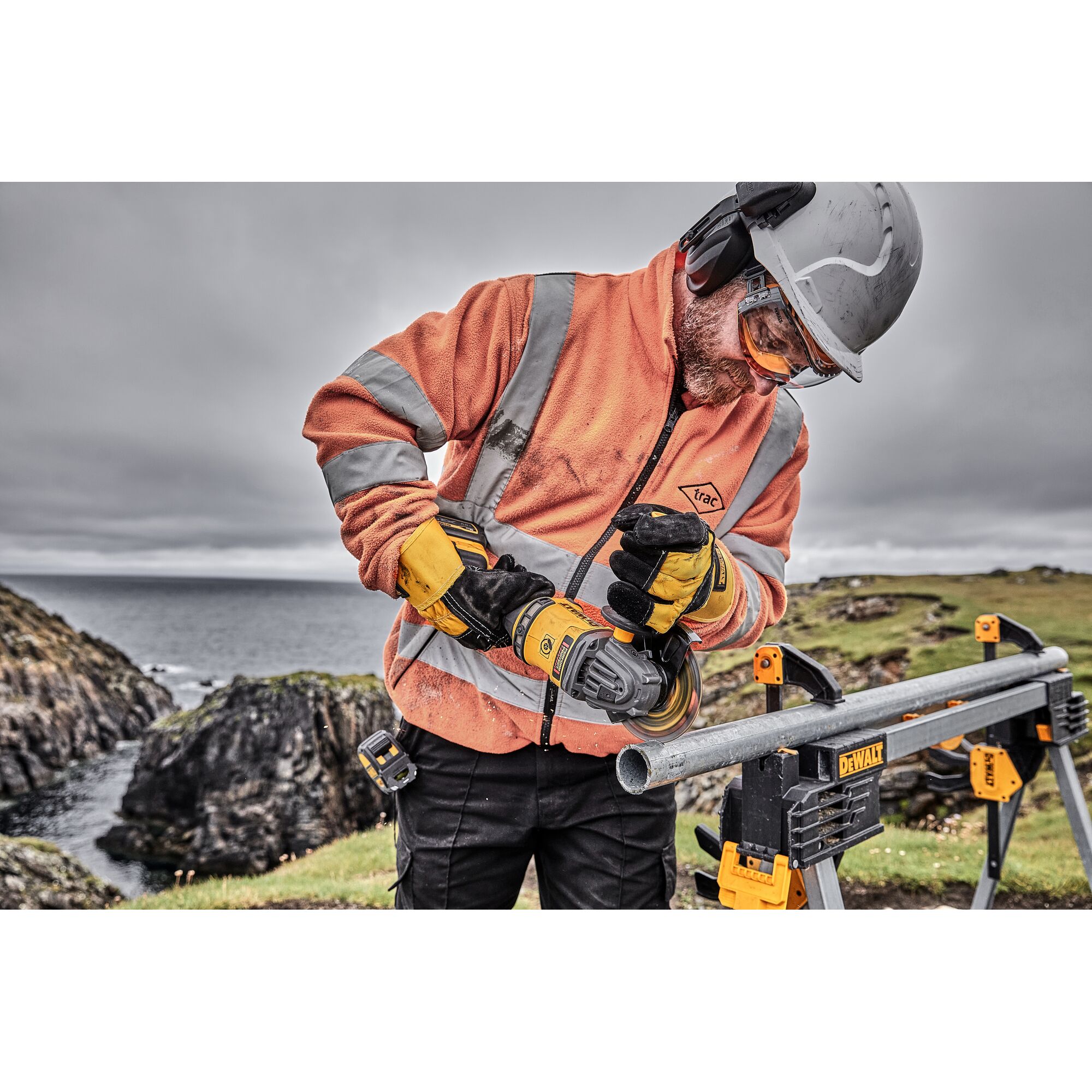 60V Max FLEXVOLT無碳刷5"砂輪機